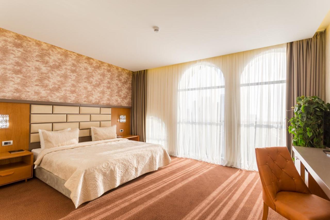The Grand Gloria Hotel 바투미 외부 사진