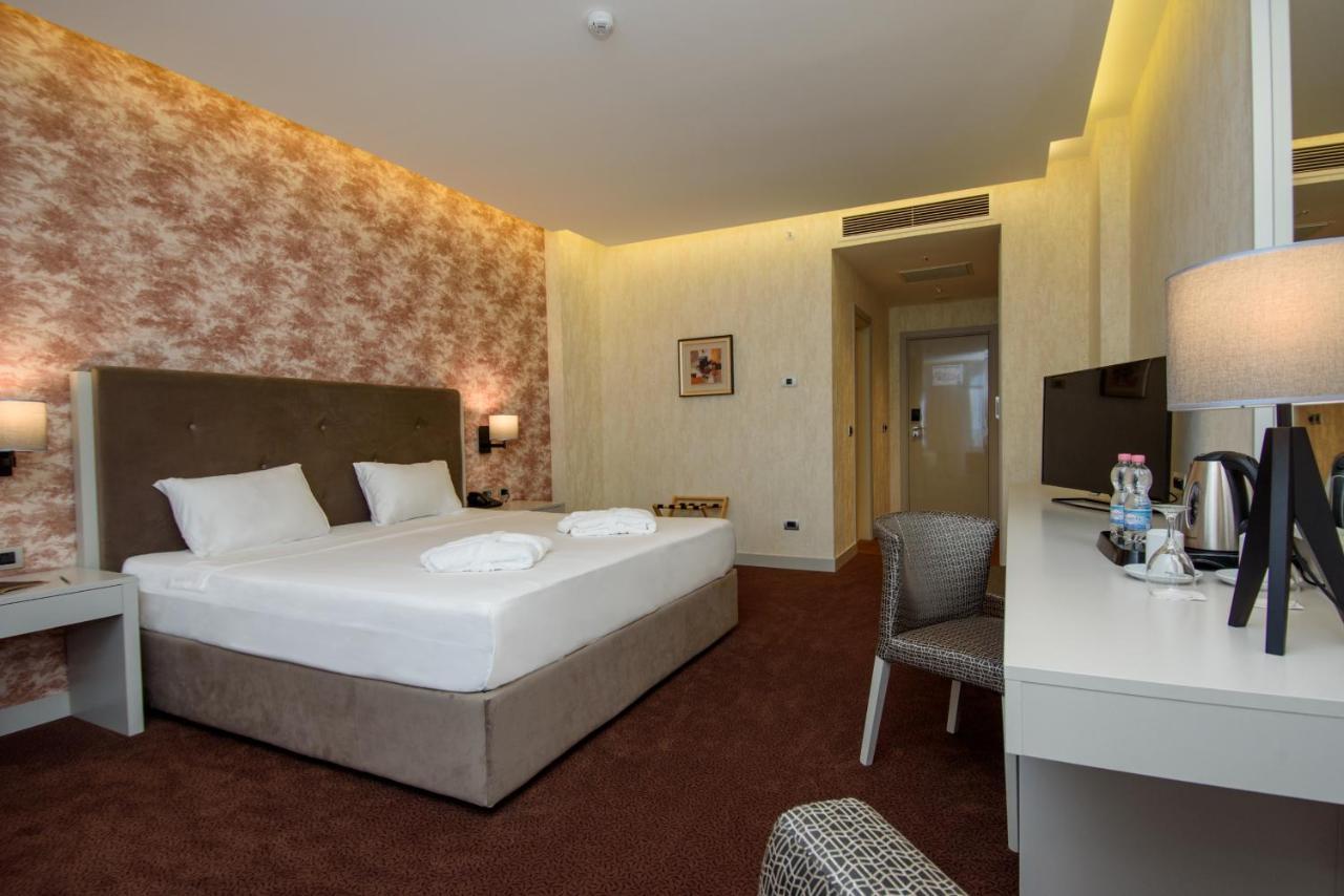 The Grand Gloria Hotel 바투미 외부 사진