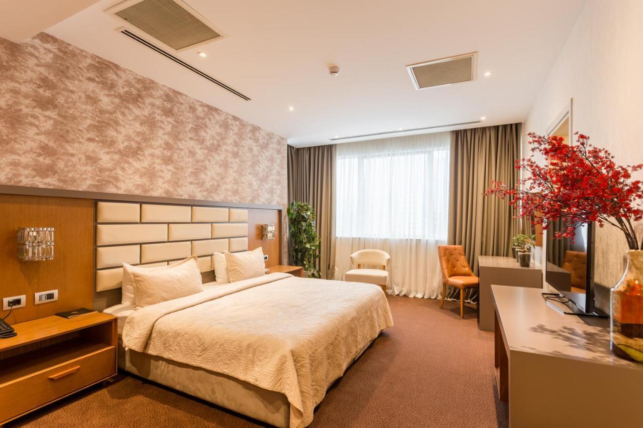 The Grand Gloria Hotel 바투미 외부 사진